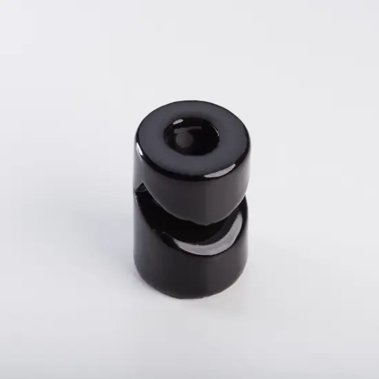 Decentrator V cable holder black - Retro Insulators